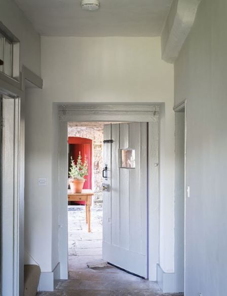 Farrow & Ball - Shadow White No. 282 - Image 3