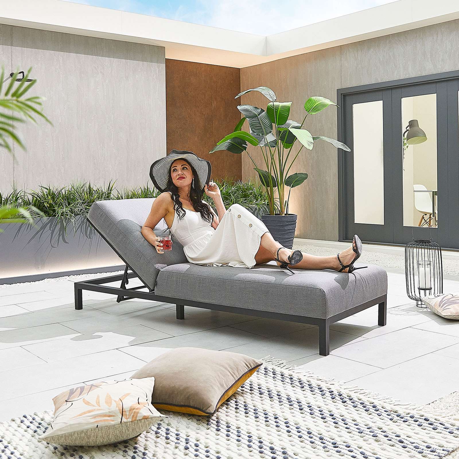 Nova <br> Sunny Outdoor Fabric Lounger Light Grey - Image 4
