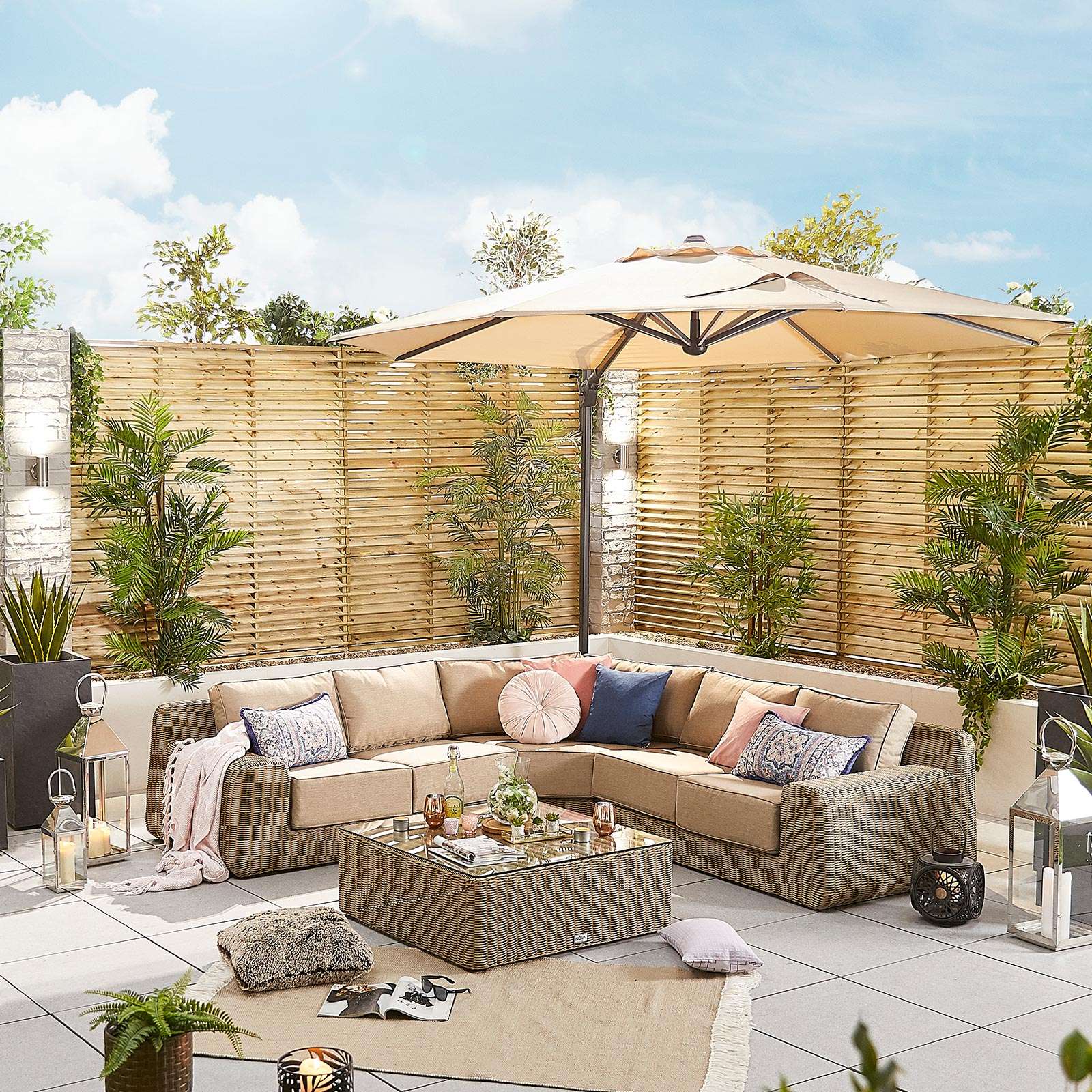 Nova <br> Galaxy LED Cantilever Parasol - 3.5m Round Beige - Image 6