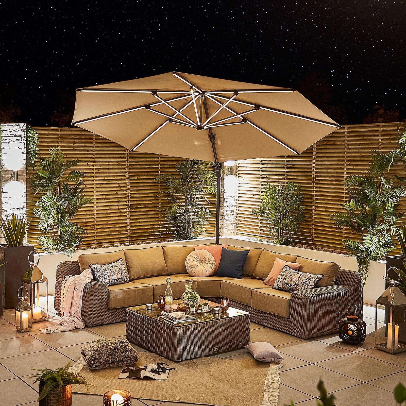 Nova <br> Galaxy LED Cantilever Parasol - 3.5m Round Beige