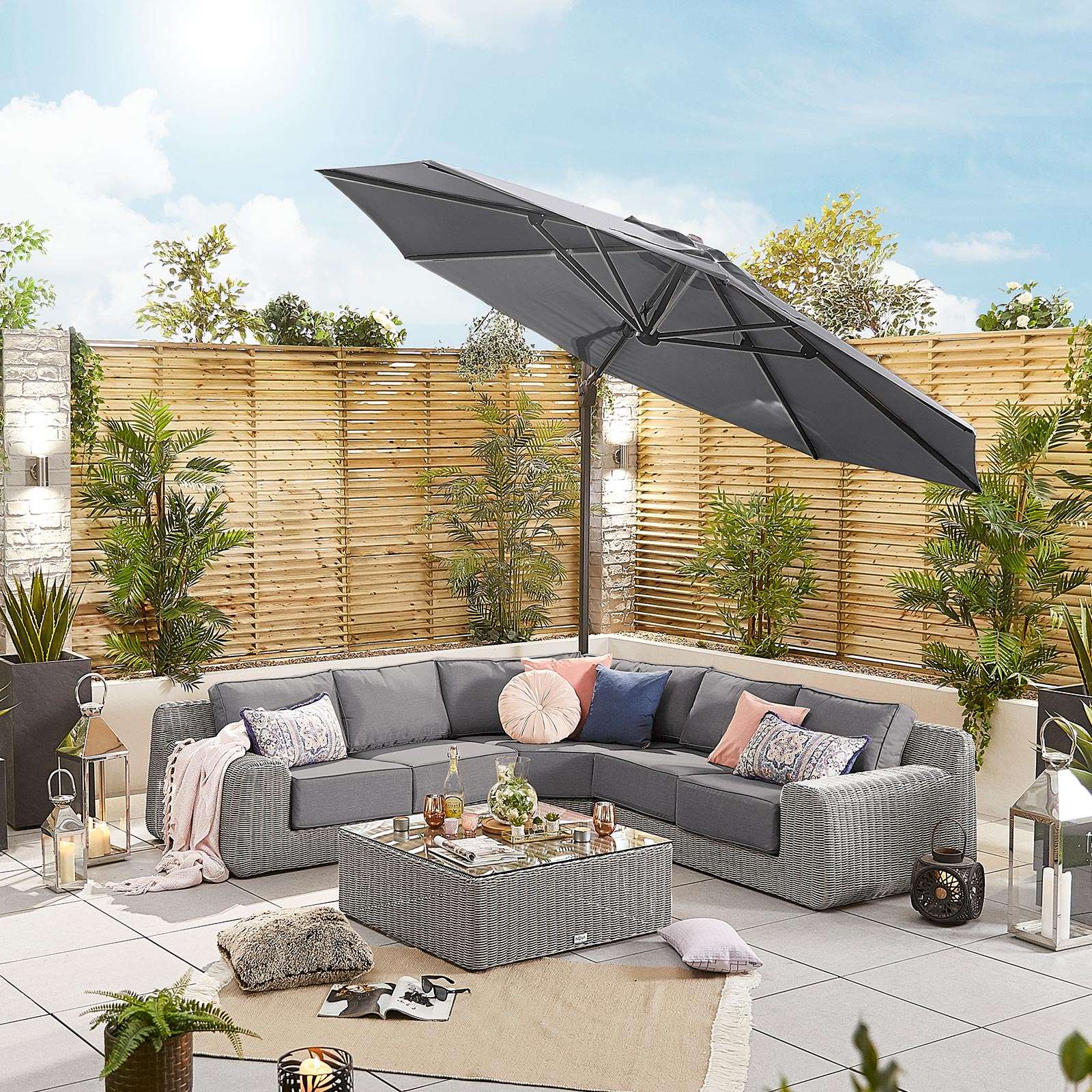 Nova <br> Galaxy LED Cantilever Parasol - 3.5m Round Grey - Image 4