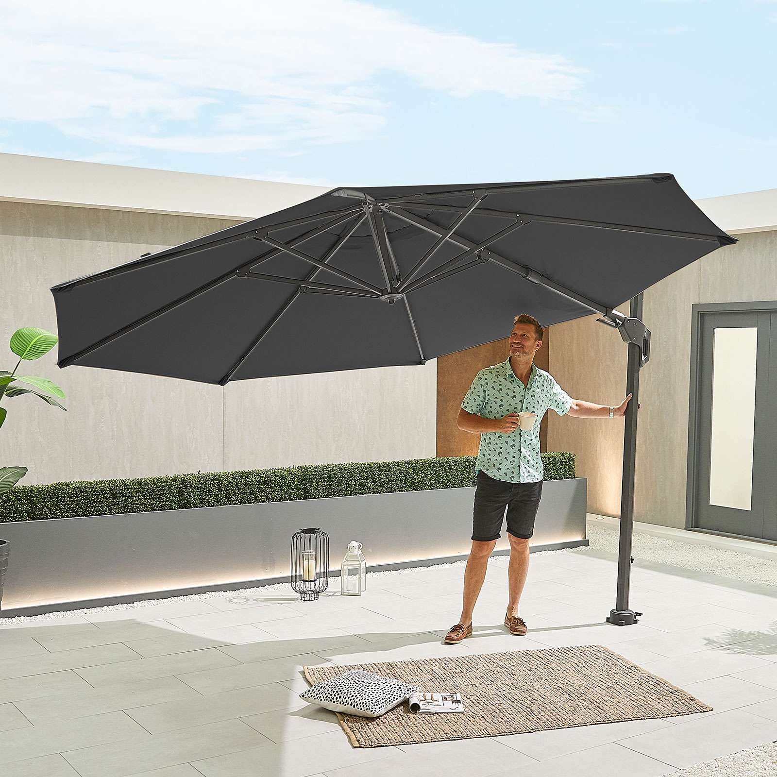 Nova <br> Genesis Cantilever Parasol - 3.5m Round Grey