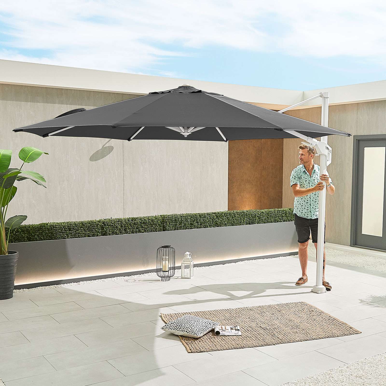 Nova <br> White Genesis Cantilever Parasol 3.5m Round Grey - Image 5