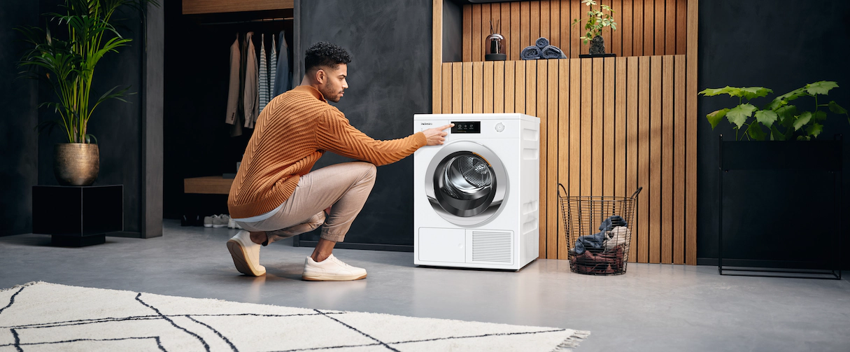 Miele TCR780WP M Touch 9kg Heat Pump Tumble Dryer - Image 5