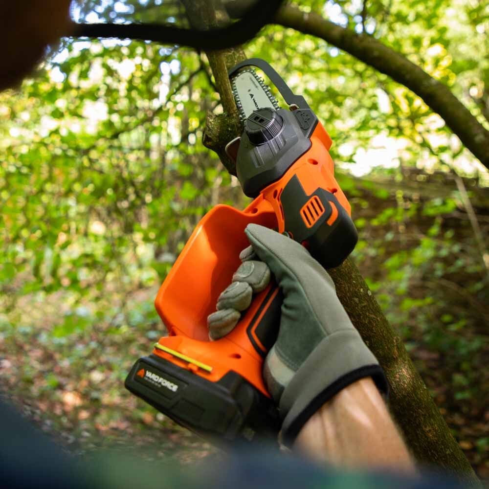 Yard Force 20V Mini Pruning Saw With 1 x 20v Battery - Image 5