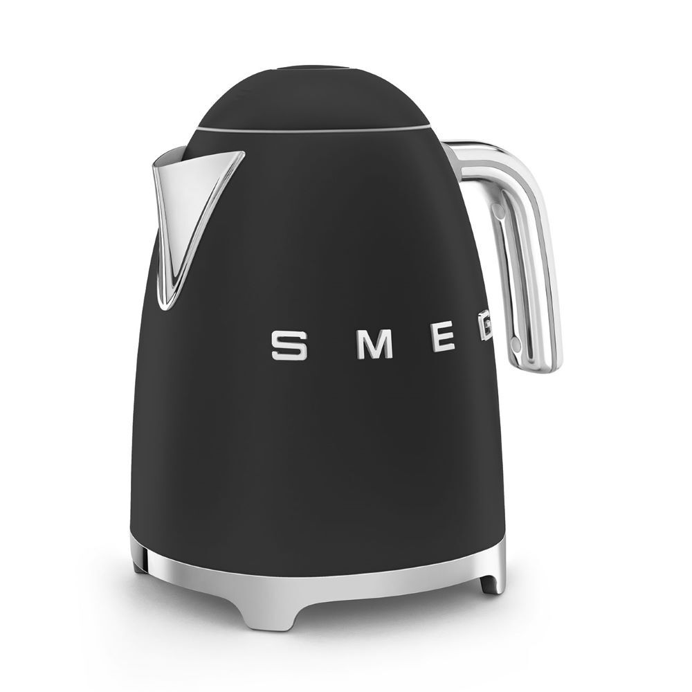 Smeg 50's Style Retro KLF03BLMUK Kettle - Matte Black - Image 3