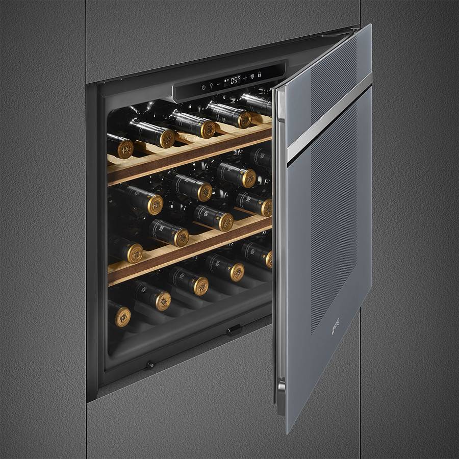 Smeg CVI121S3 Linea Compact Wine Cooler Reversible hinge in Silver Glass - Image 5