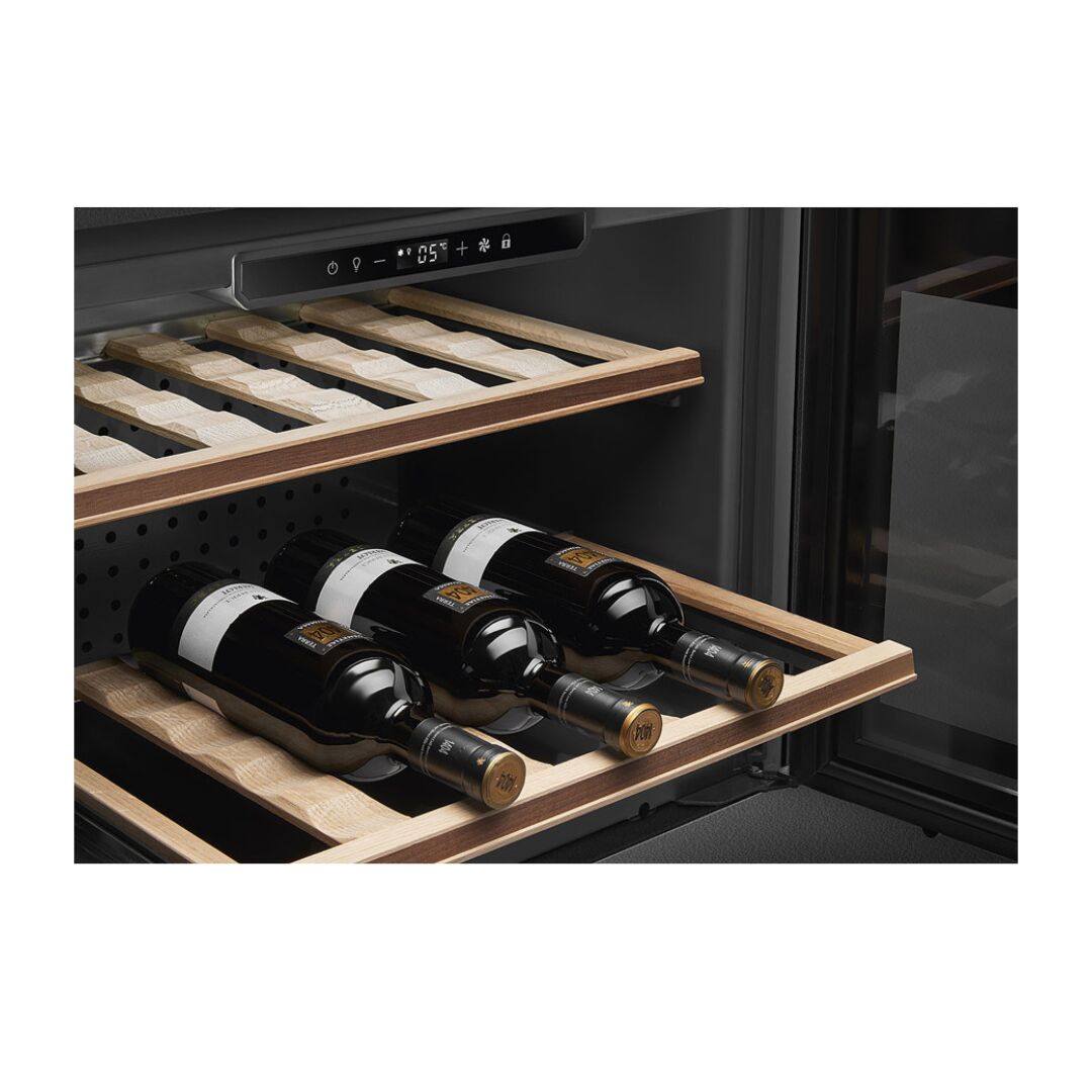 Smeg CVI121S3 Linea Compact Wine Cooler Reversible hinge in Silver Glass - Image 3