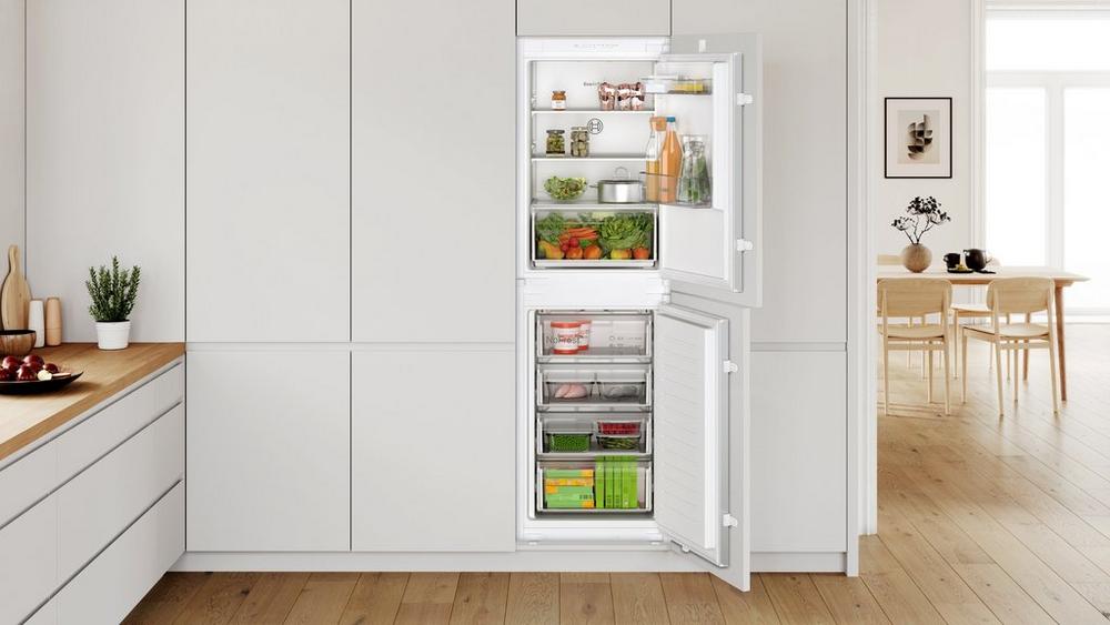 Bosch KIN85NSE0G 54.1cm 50/50 Integrated Frost Free Fridge Freezer - Image 2