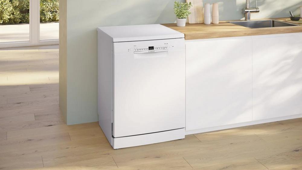 Bosch SMS2HVW67G Dishwasher - White - 14 Place Settings - Image 2