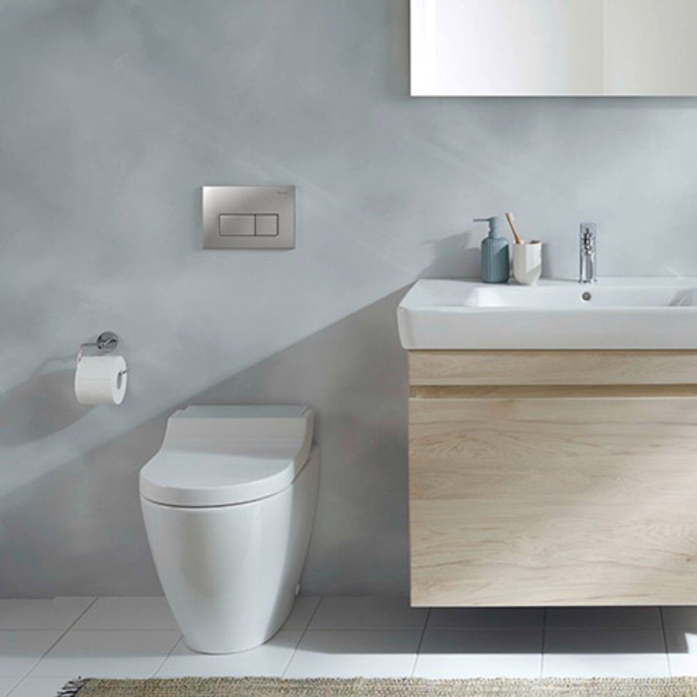 Geberit Kappa50 Square Style Dual Flush Plate - Gloss Chrome - Image 2
