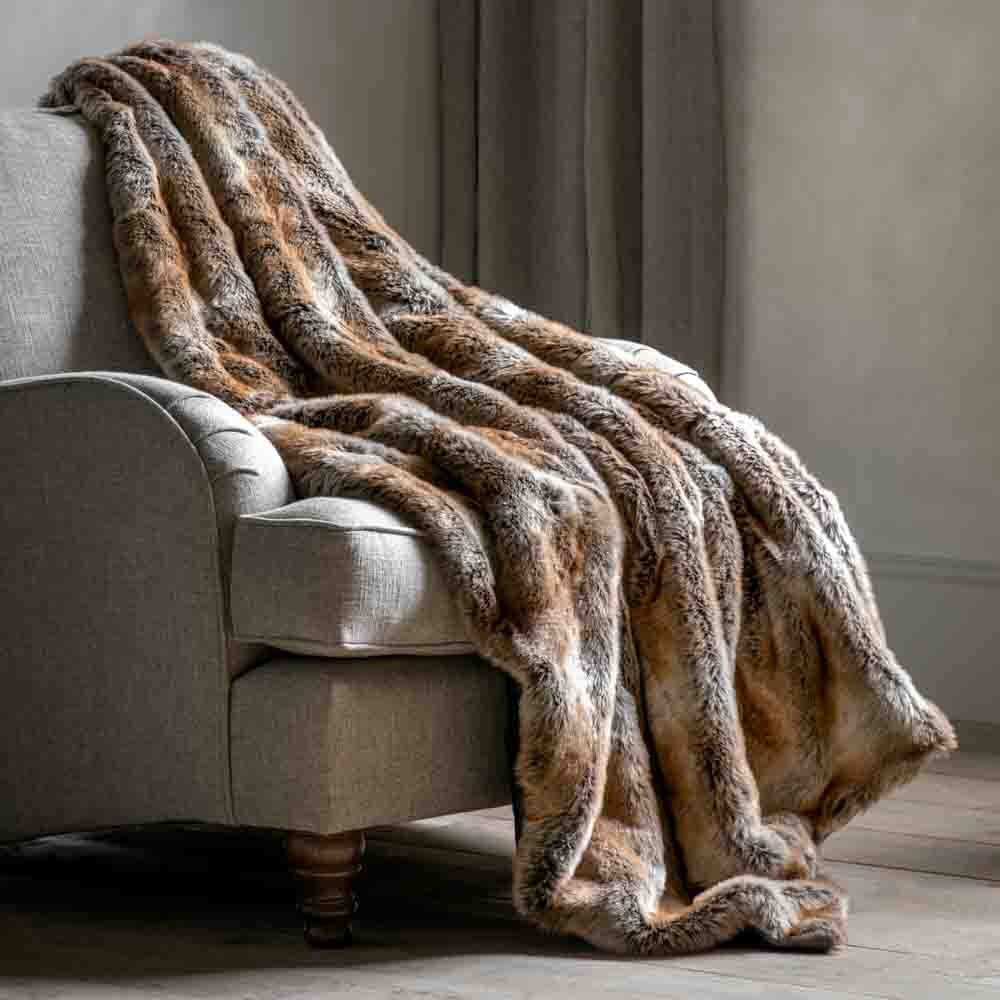 Husky Faux Fur Throw Premium - Image 2