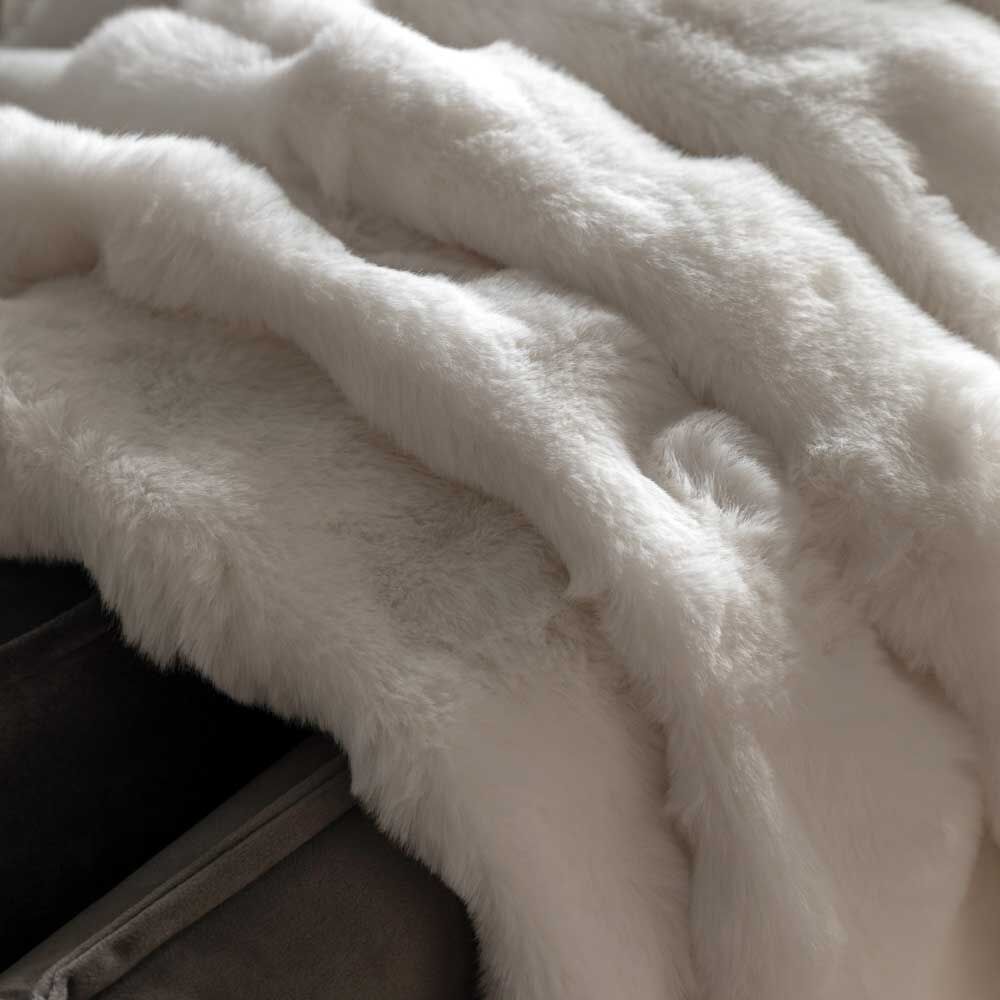 Marshmallow Rabbit Throw Cream - Image 3