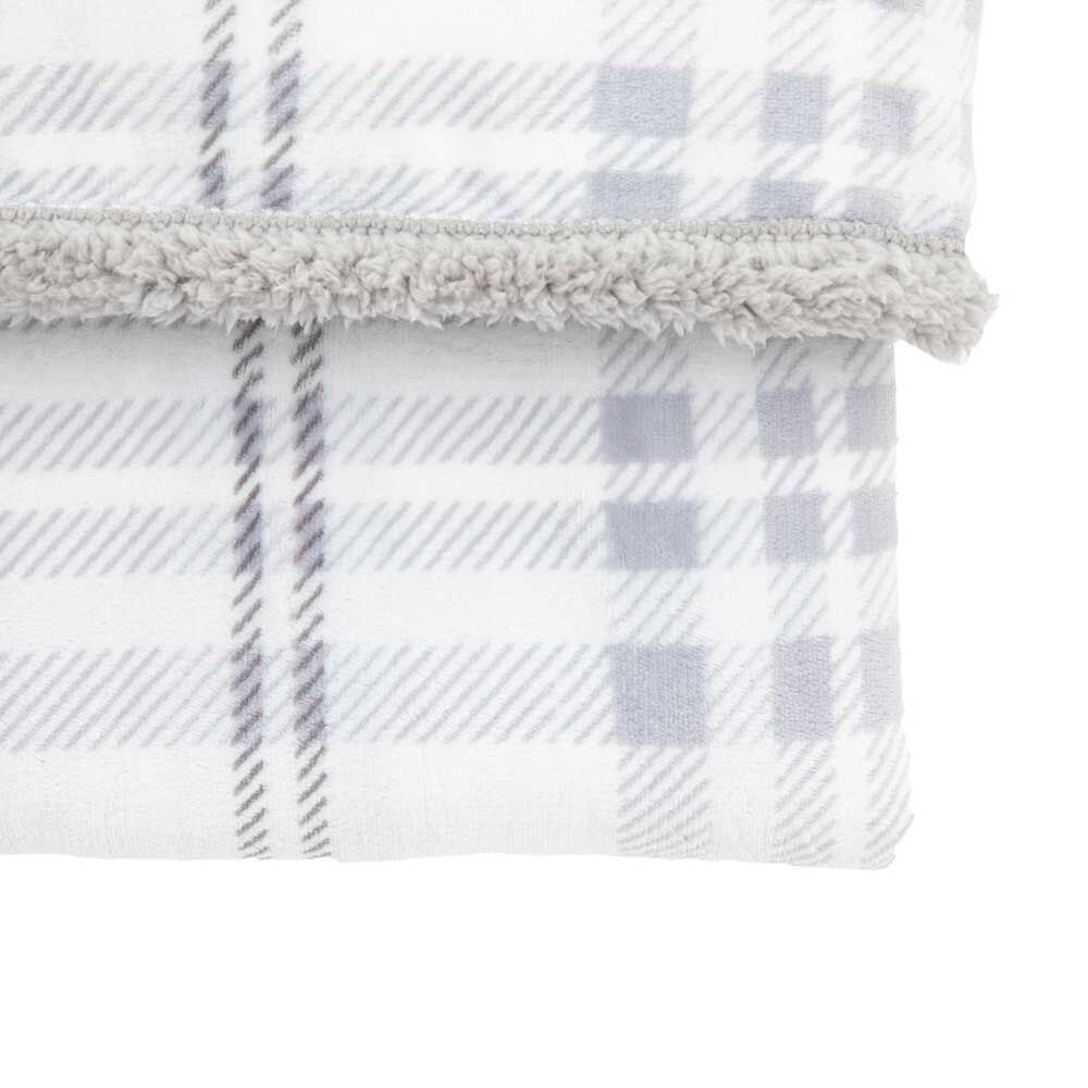 Tartan Sherpa Throw Grey - Image 9