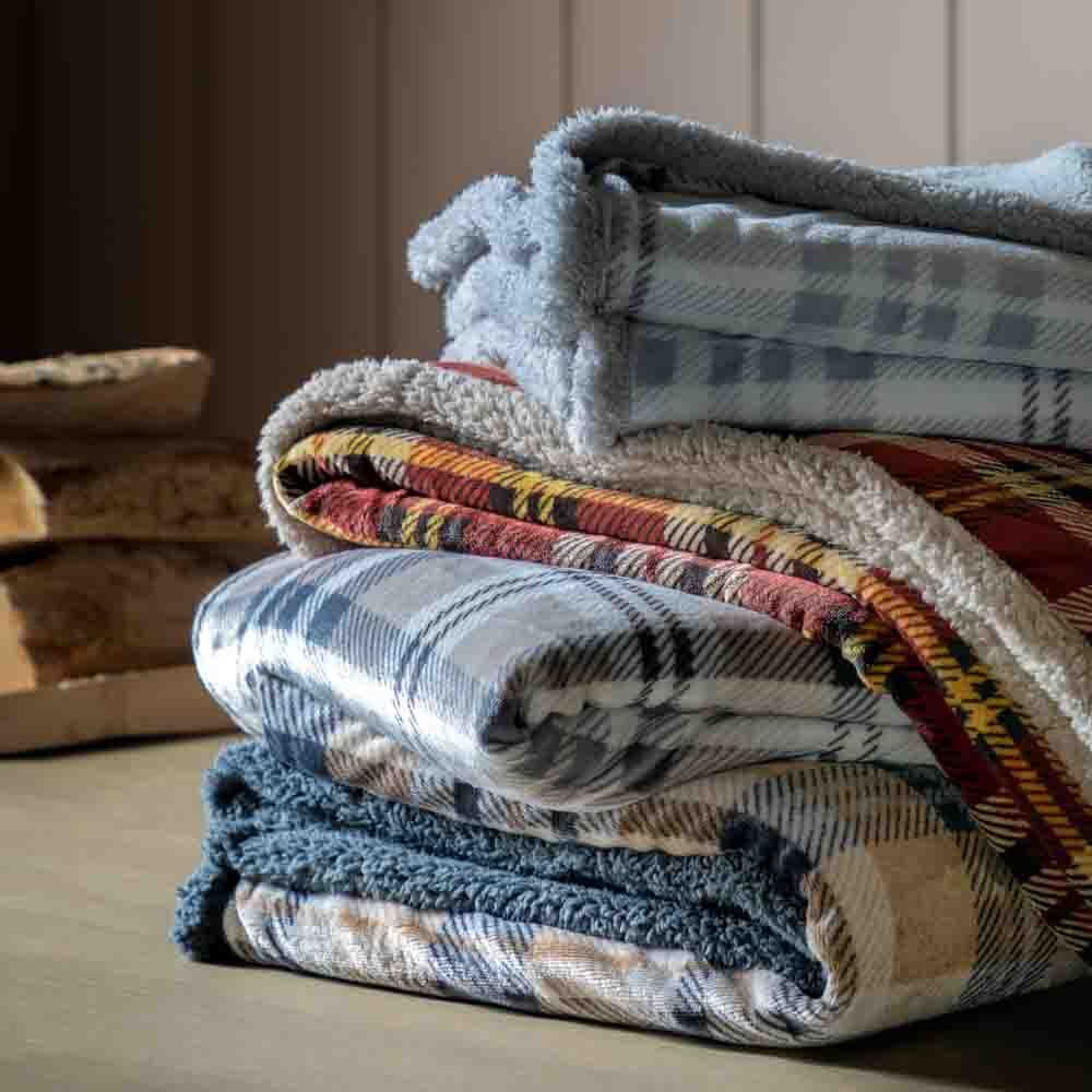 Tartan Sherpa Throw Natural - Image 7