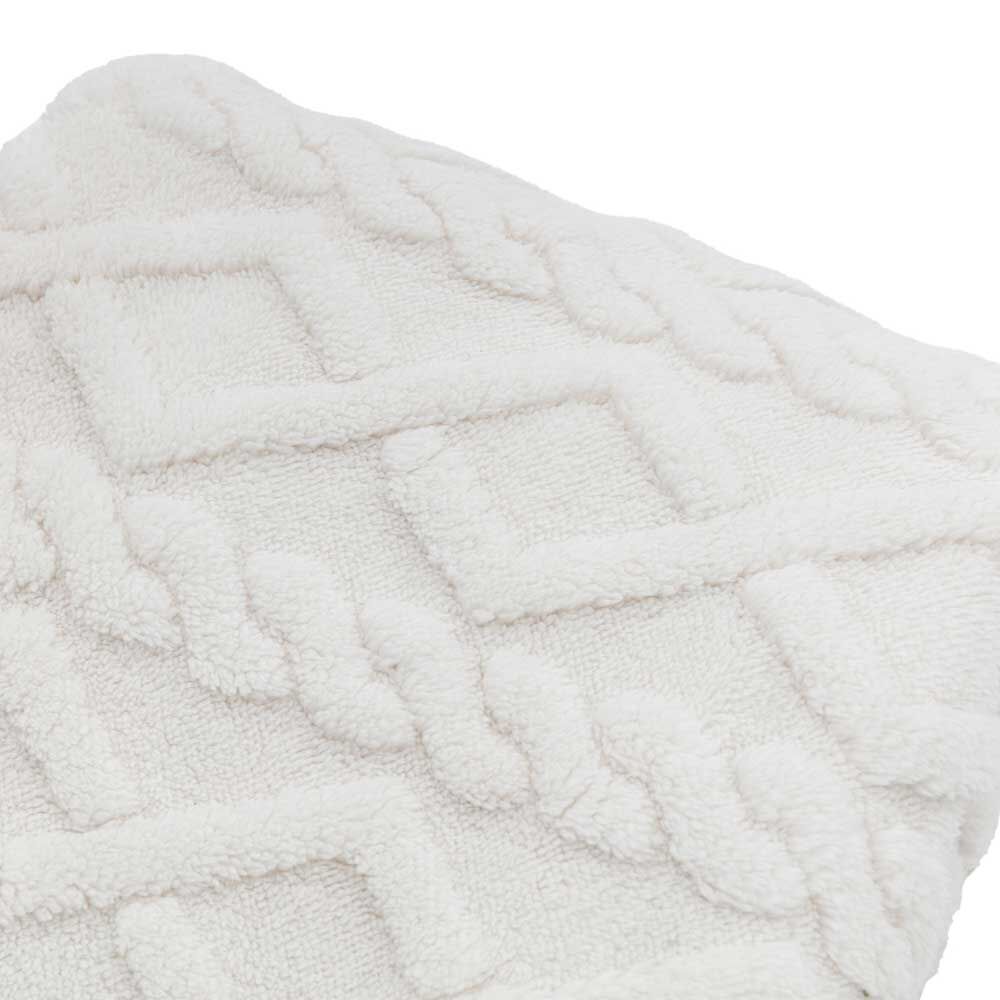 Textures Cable Knit Cream - Image 9
