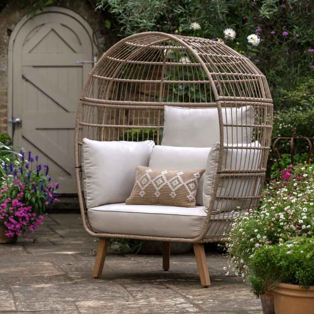 Tremoli Egg Chair
