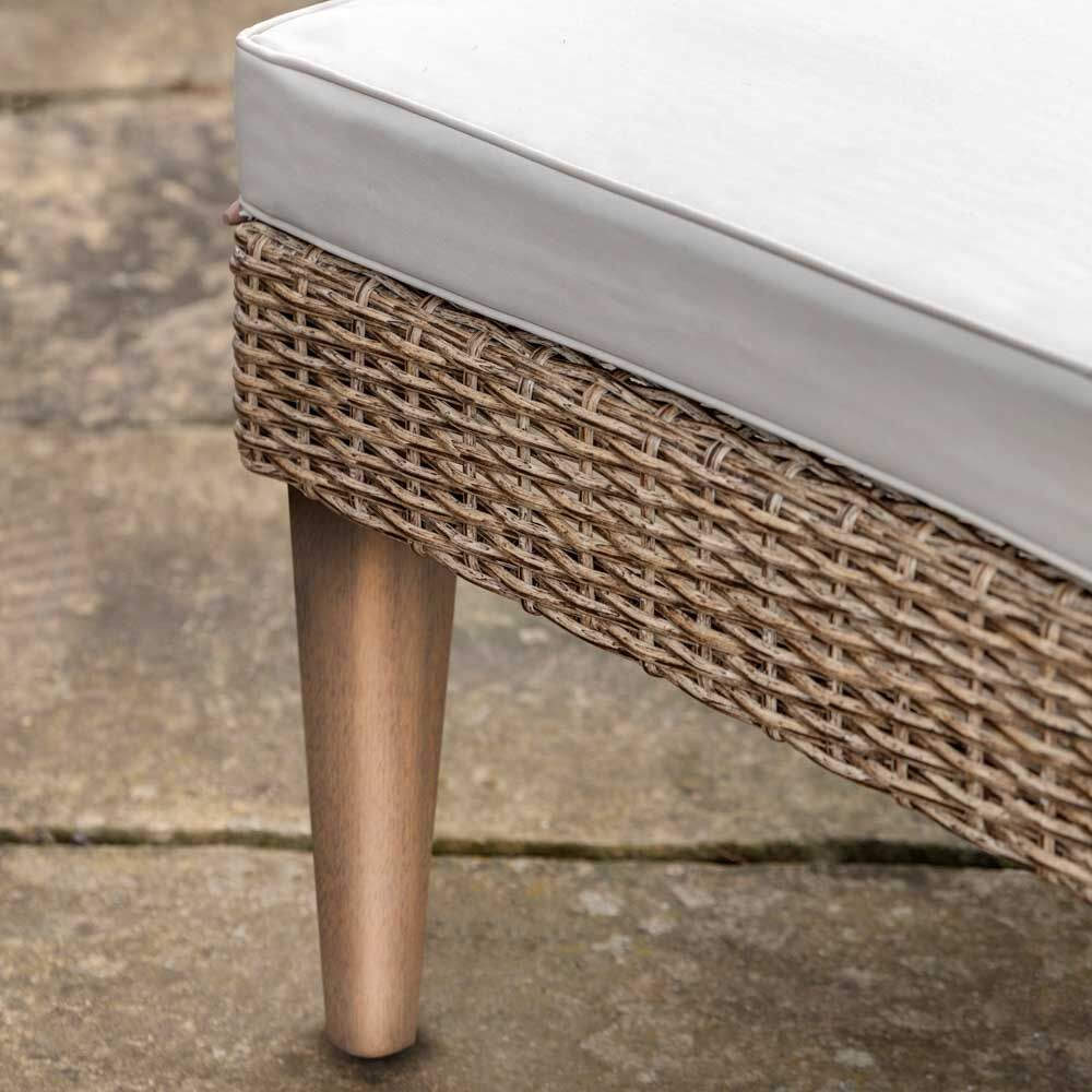 Tremoli Lounger - Image 3