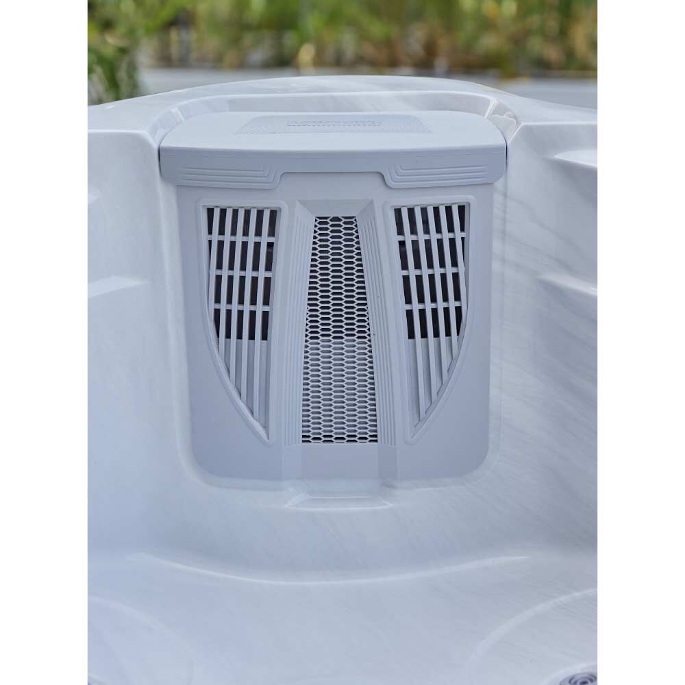AquaSolus Zephyr Hot Tub - Image 4