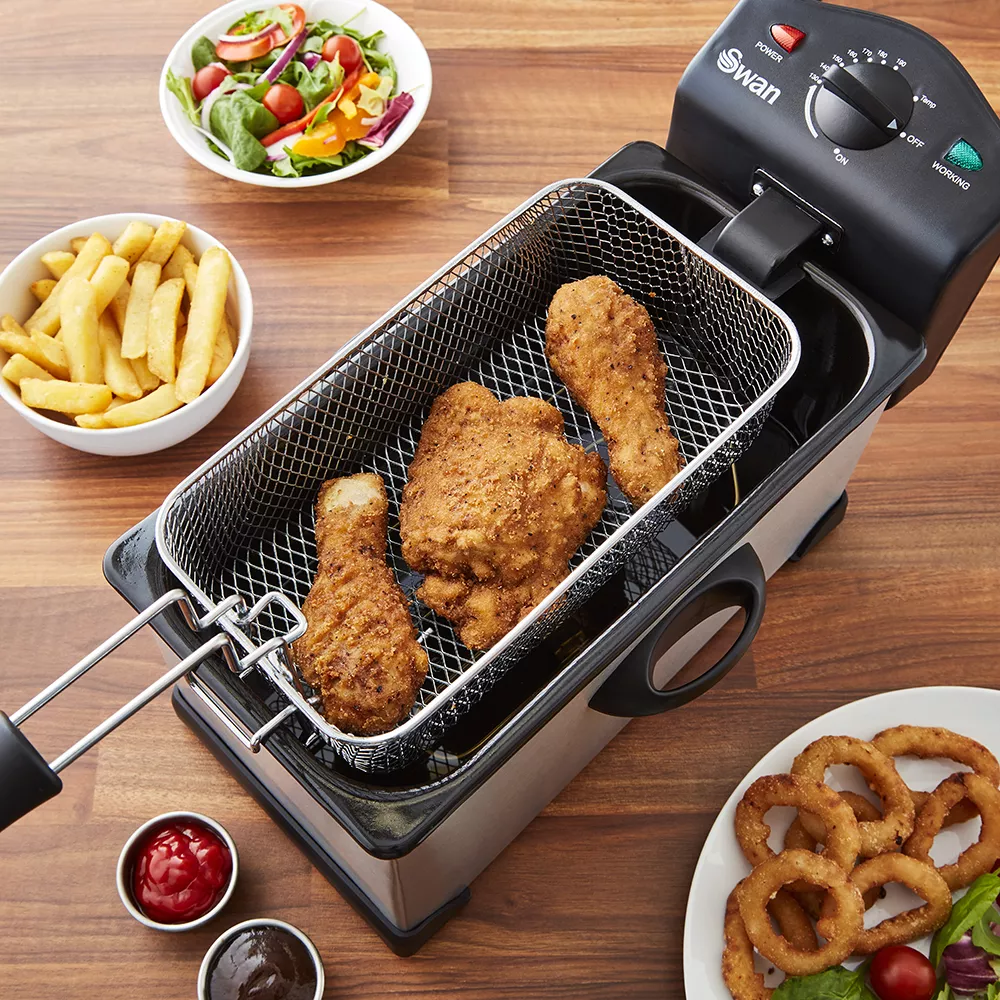 Swan SD6040N 3 Litre Fryer in Stainless Steel - Viewing Window - Image 2