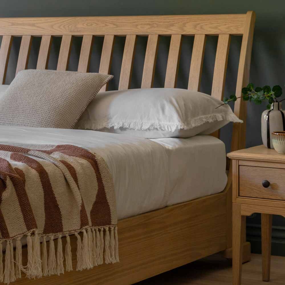 Astley 4'6 Bed - Image 2