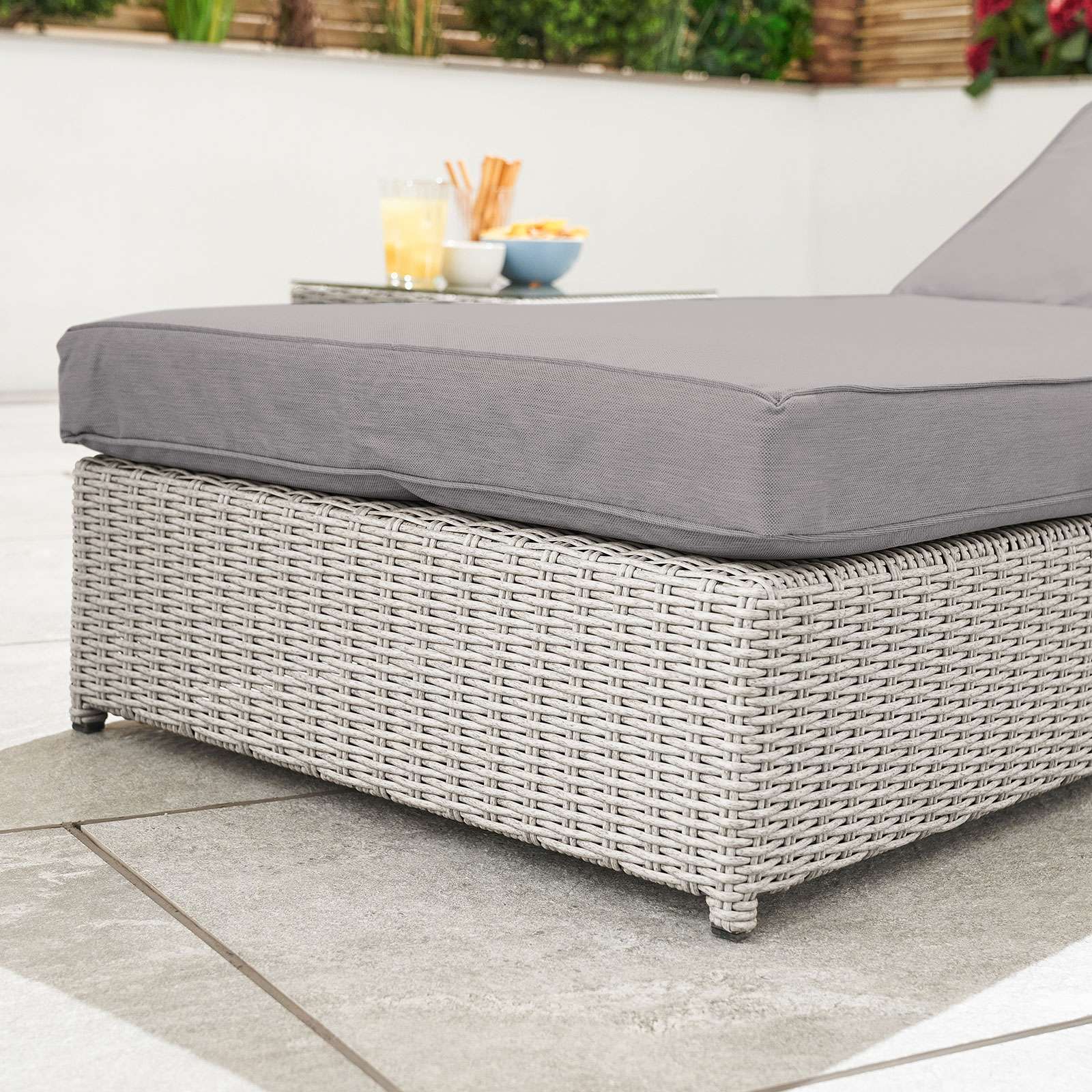 Nova <br> Heritage Rhodes Sun Lounger Set White Wash - Image 7