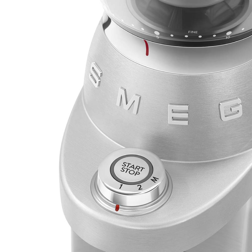 Smeg CGF02SSUK Mini Pro Coffee Grinder in Stainless Steel - Image 4